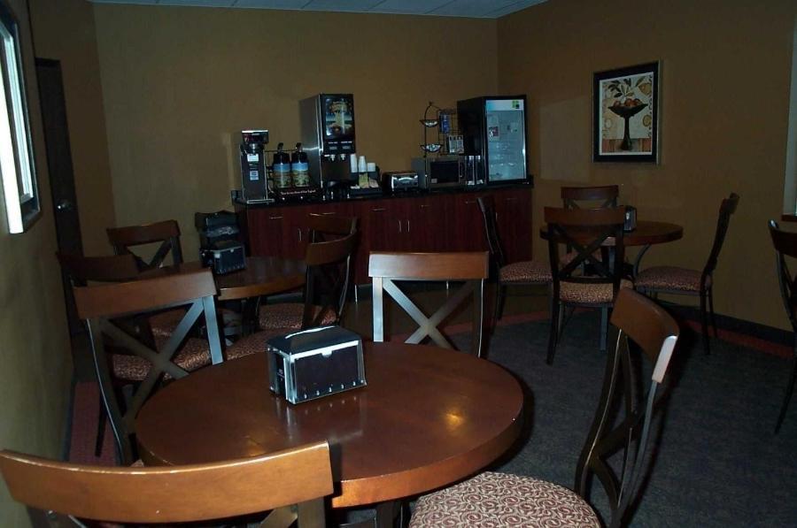 Americas Best Value Inn Big Lake Becker Restoran foto
